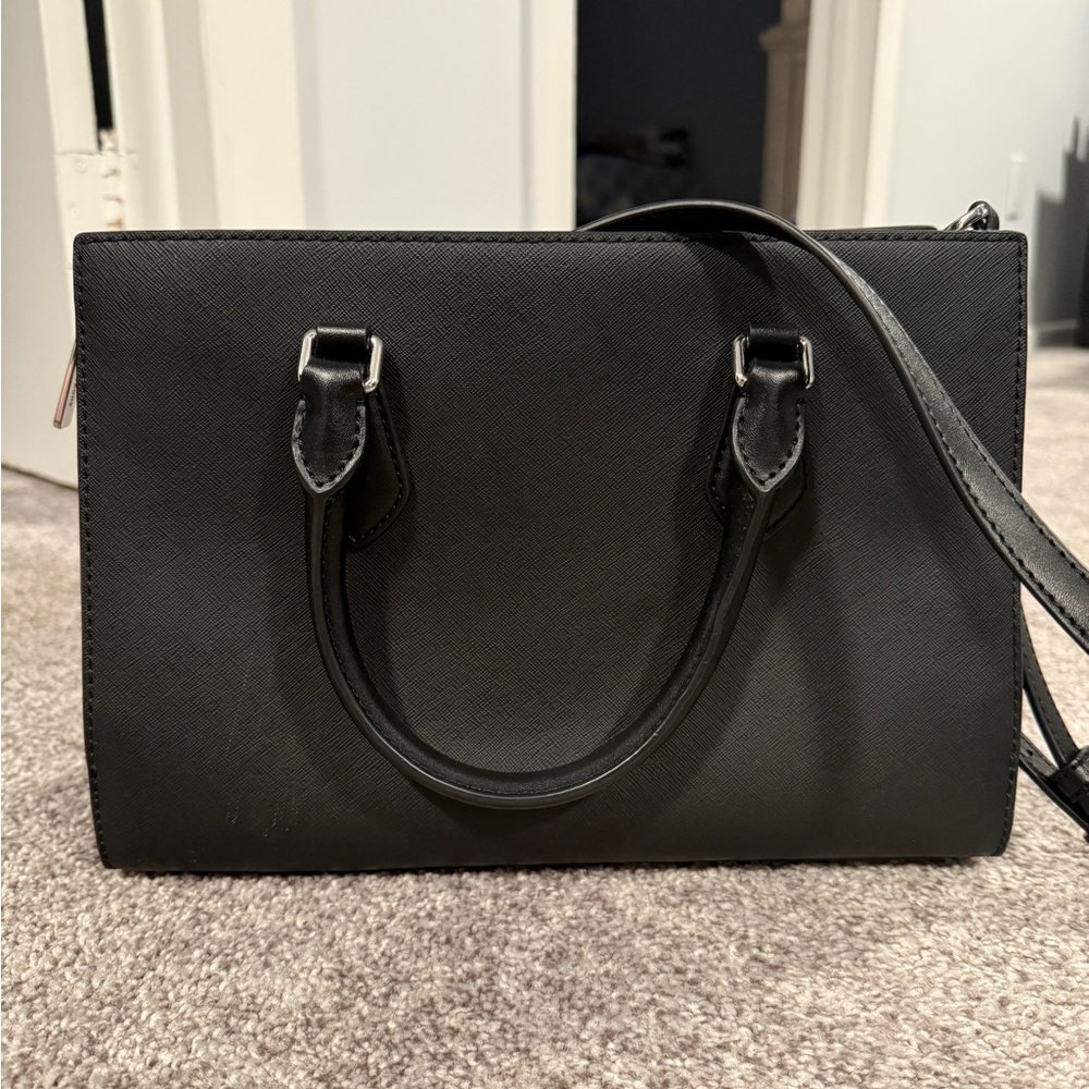 Michael Kors Sheila Medium Satchel - Picture 5 of 10